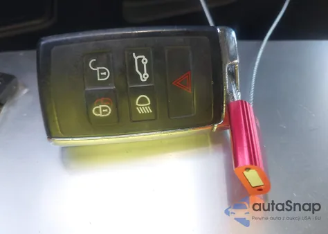 2018 Land Rover Discovery Hse Luxury from USA, damaged, VIN SALRT2RV6JA077159